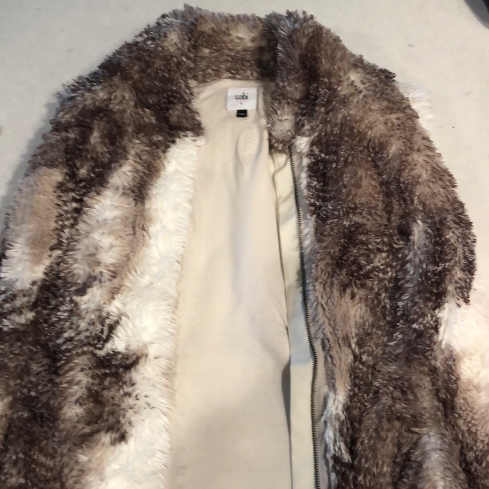 Cozy Cabi vest never been worn!